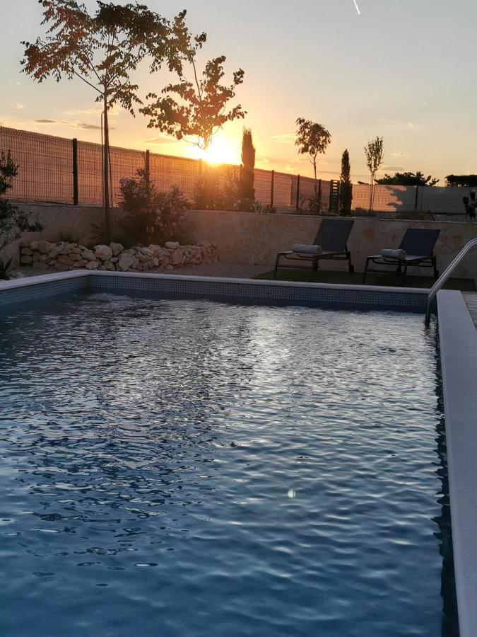 Villa Sundowner ชิเบนิก ภายนอก รูปภาพ