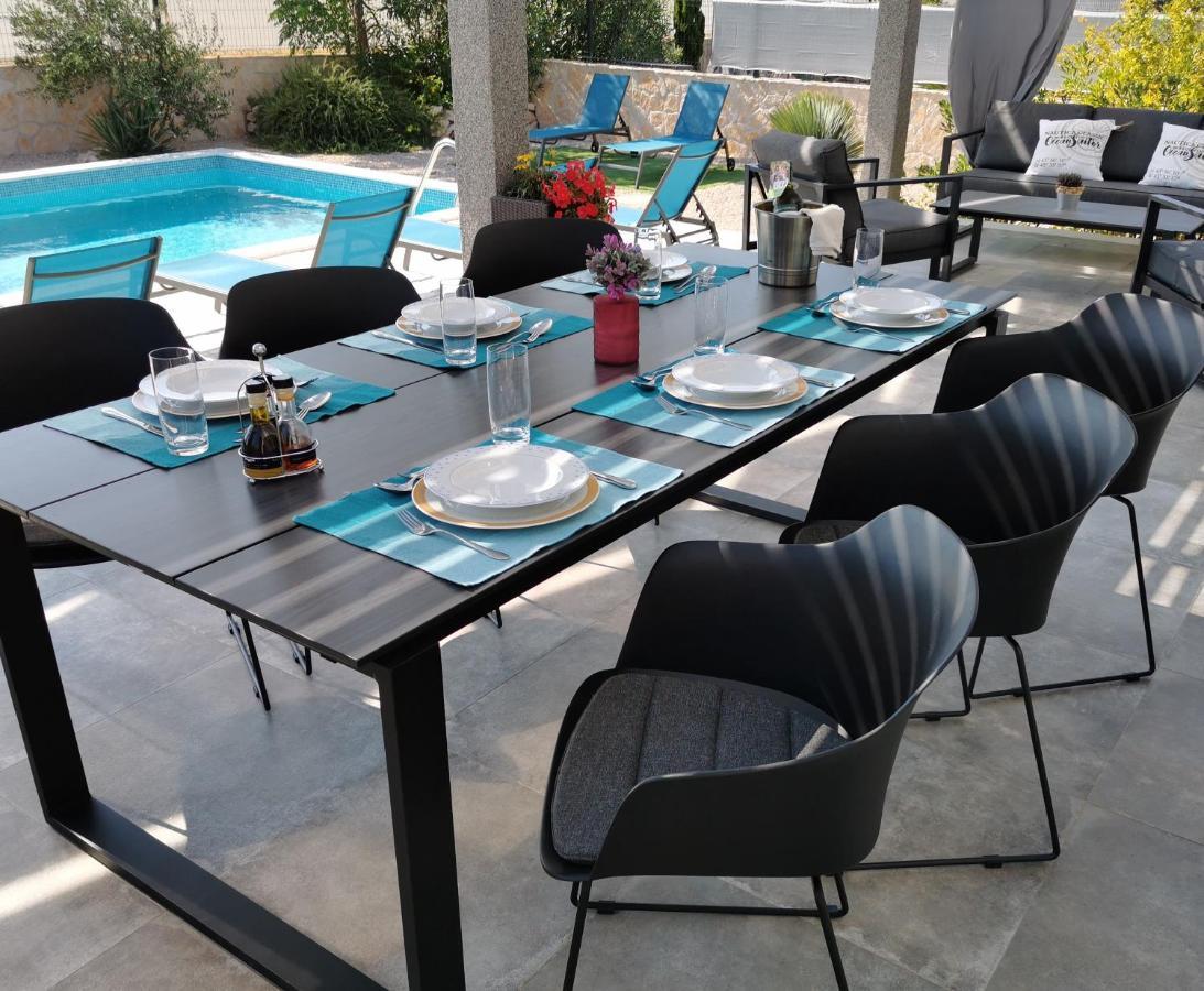 Villa Sundowner ชิเบนิก ภายนอก รูปภาพ